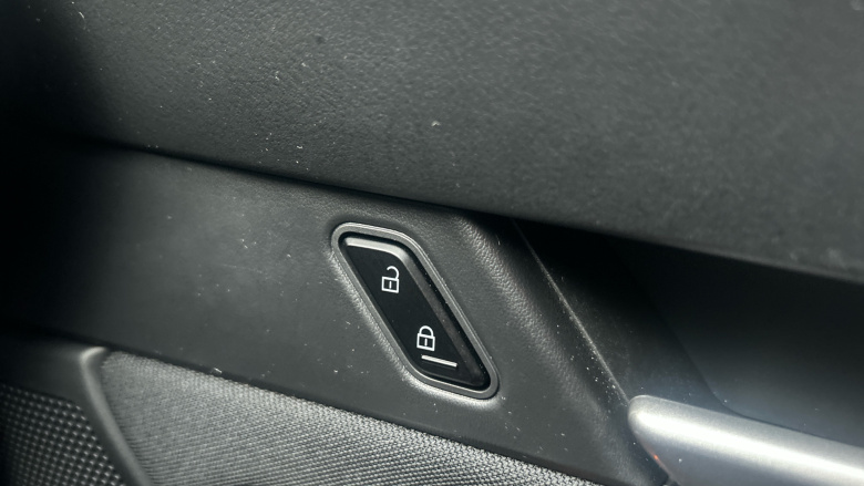 Mazda Cx-30 2.0 e-Skyactiv G MHEV SE-L Lux 5dr Auto Petrol Hatchback